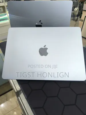 Photo - New Laptop Apple MacBook Air 16GB Apple M4 SSD 256GB