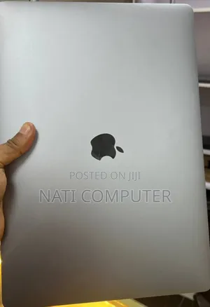 New Laptop Apple MacBook Pro 2019 32GB Intel Core I9 SSD 512GB