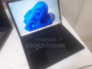 New Laptop Microsoft Surface 16GB Intel Core I5 SSD 512GB