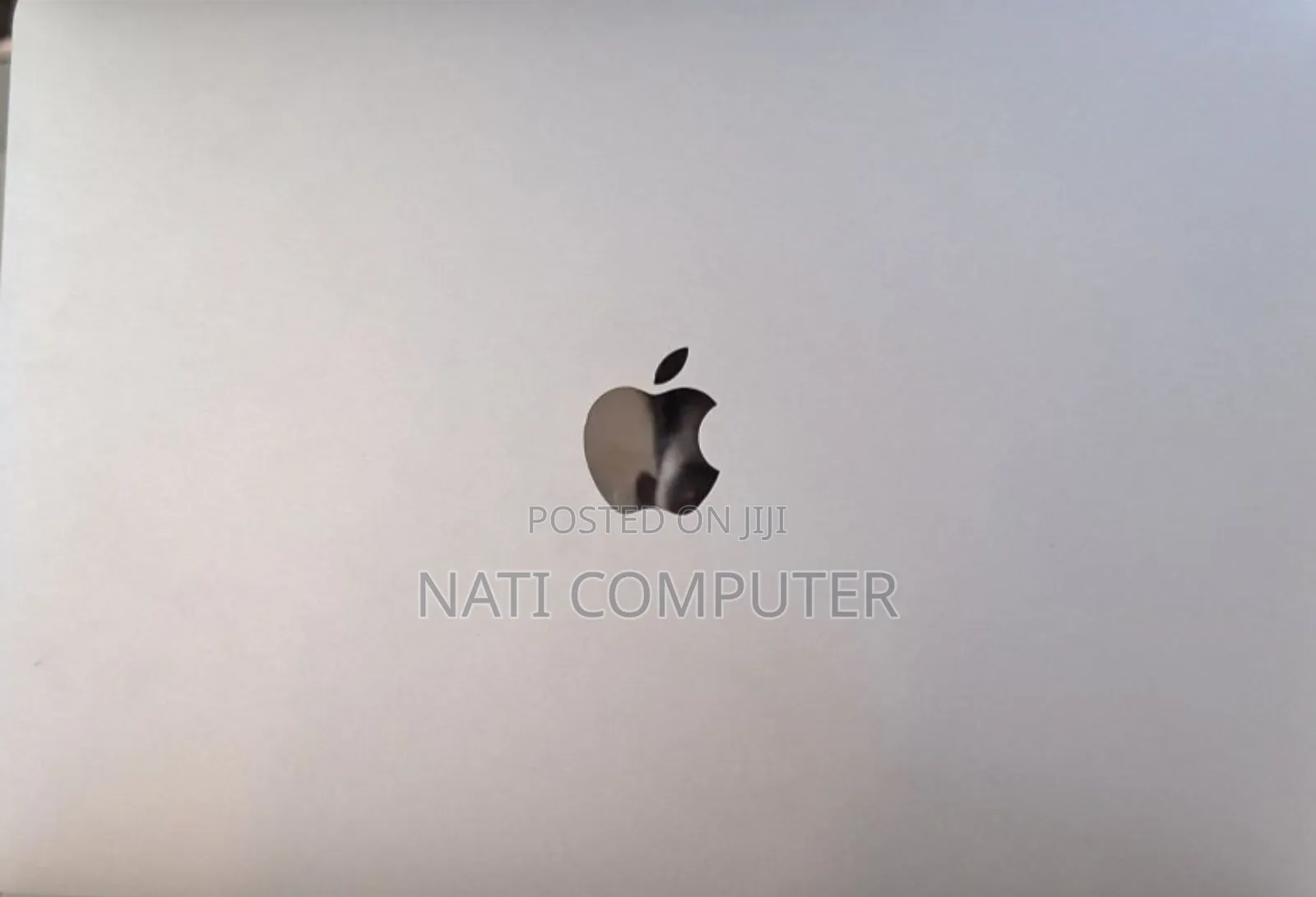 New Laptop Apple MacBook Air 2022 M2 8GB Intel Core i5 SSD 512GB