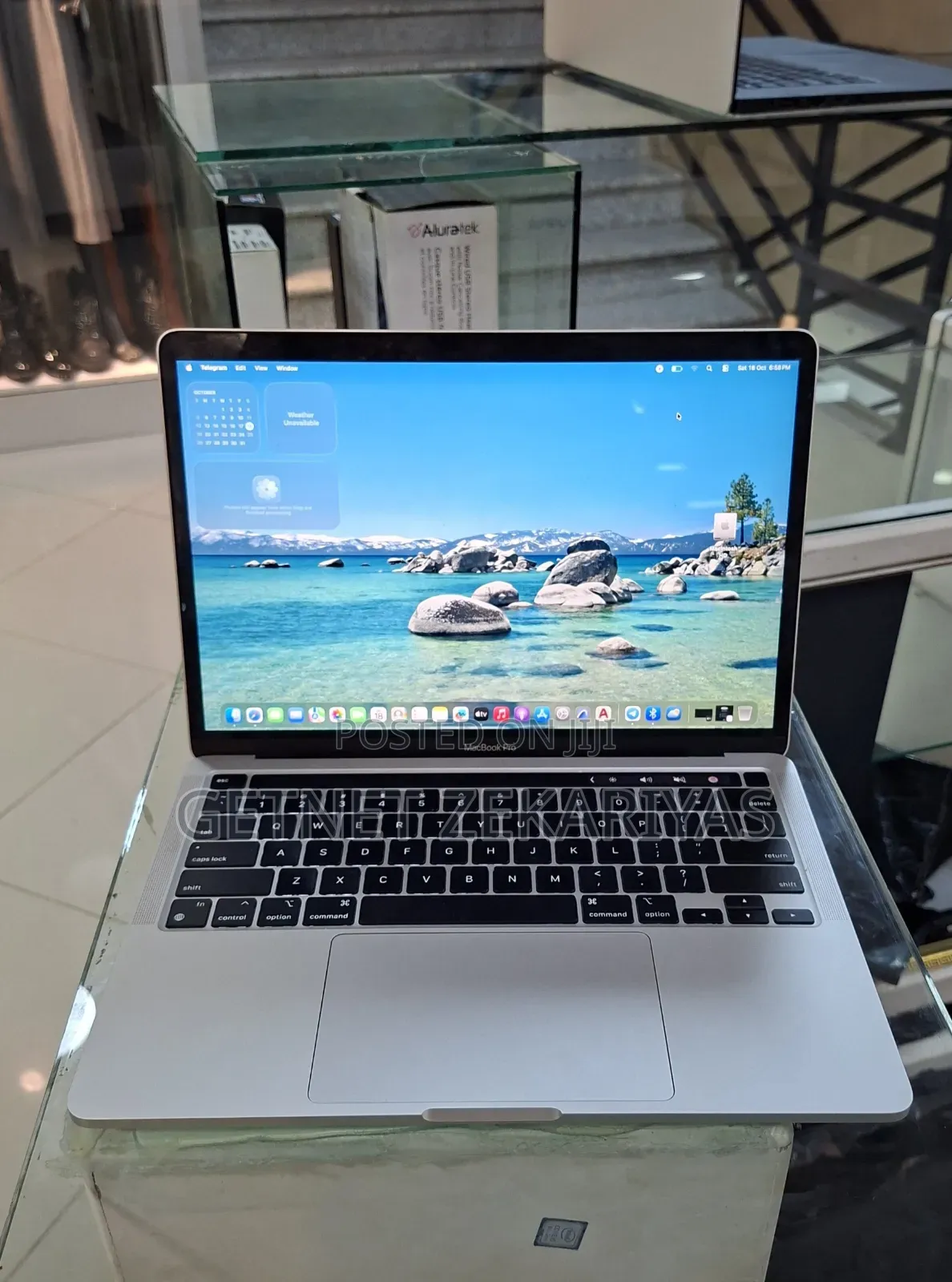 New Laptop Apple MacBook Pro 2023 M2 8GB Apple M2 SSD 512GB