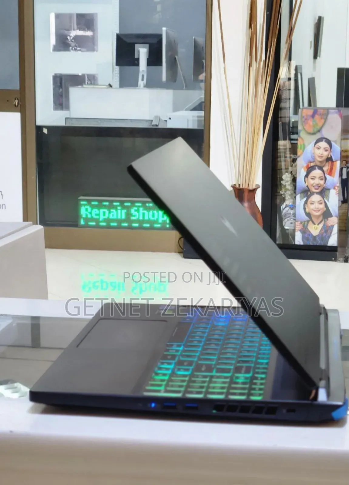 New Laptop Apple MacBook Pro 2023 M2 8GB Apple M2 SSD 512GB