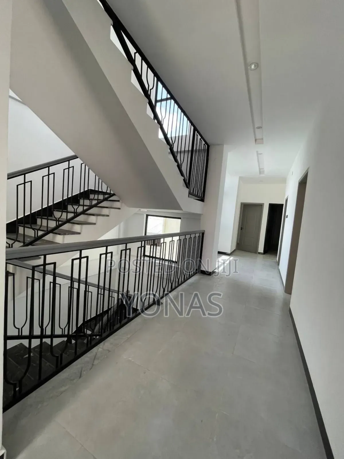 Furnished 8bdrm House in ቦሌ, Bole for sale