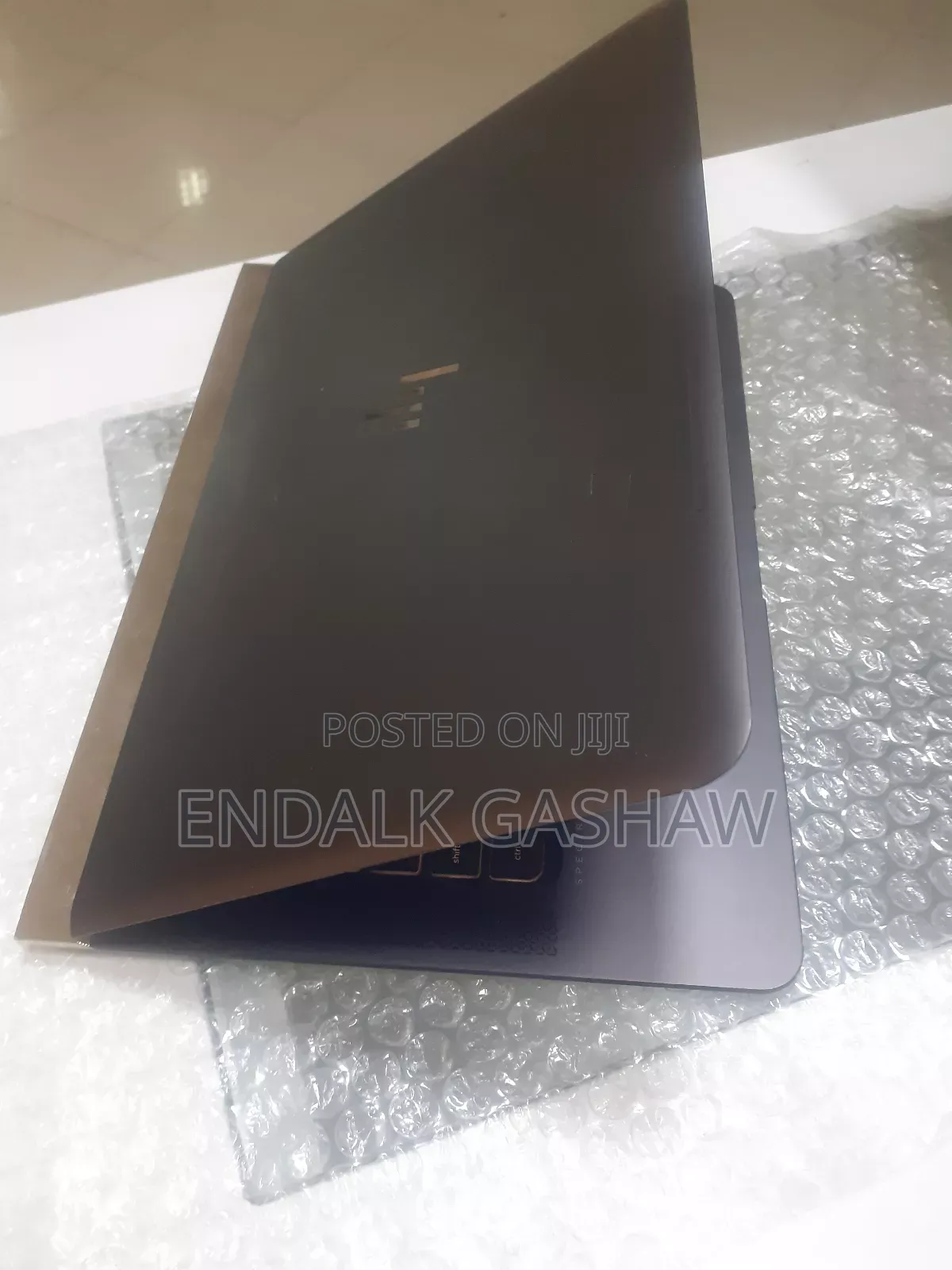 New Laptop HP Spectre 8GB Intel Core I7 SSD 256GB