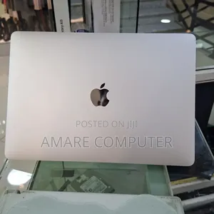 Photo - New Laptop Apple MacBook Pro 2022 M2 8GB Apple M2 SSD 512GB