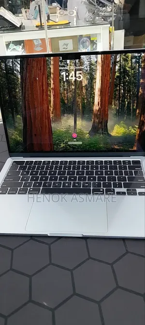 Photo - New Laptop Apple MacBook Air 16GB Apple M4 SSD 256GB