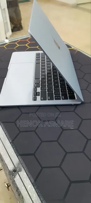 New Laptop Apple MacBook Air 16GB Apple M4 SSD 256GB