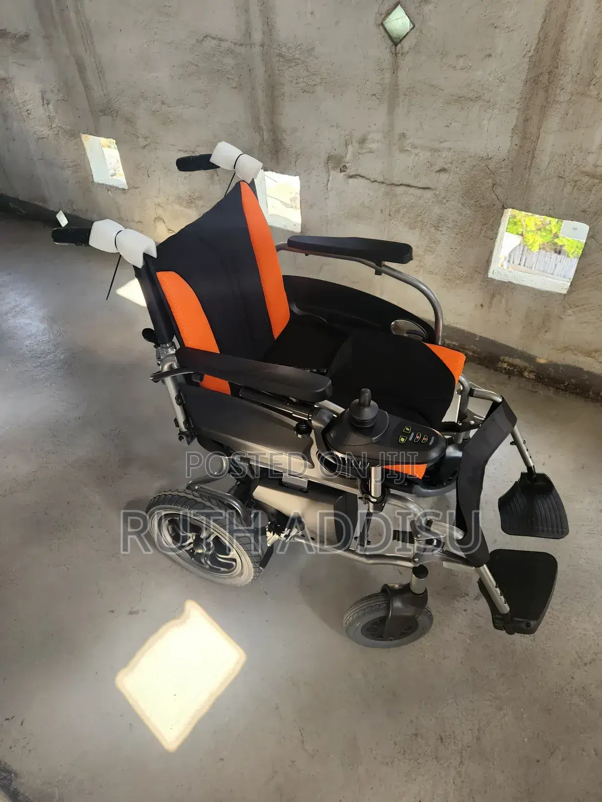 Rechargable Wheelchair
