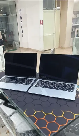 New Laptop Apple MacBook Air 2025 M4 13-Inch 16GB Apple M4 SSD 256GB