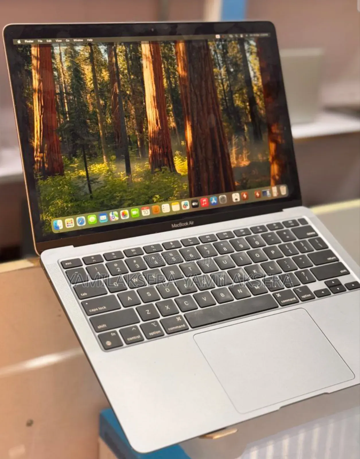 New Laptop Apple MacBook Air 2020 M1 16GB Apple M1 SSD 256GB