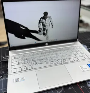 New Laptop HP 16GB Intel Core I5 SSD 1T