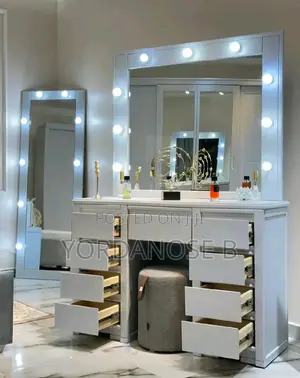 Photo - Dressing Table