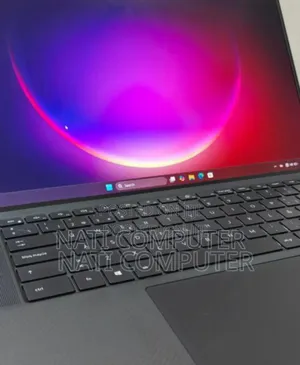 Photo - New Laptop Dell XPS 15 16GB Intel Core i7 SSD 512GB