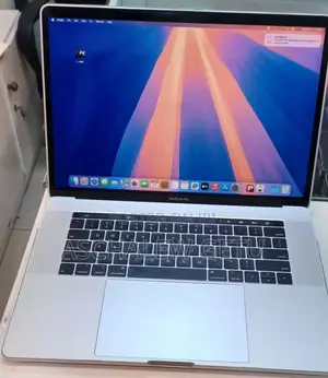 Photo - New Laptop Apple MacBook Pro 2019 16GB Intel Core I9 SSD 1T