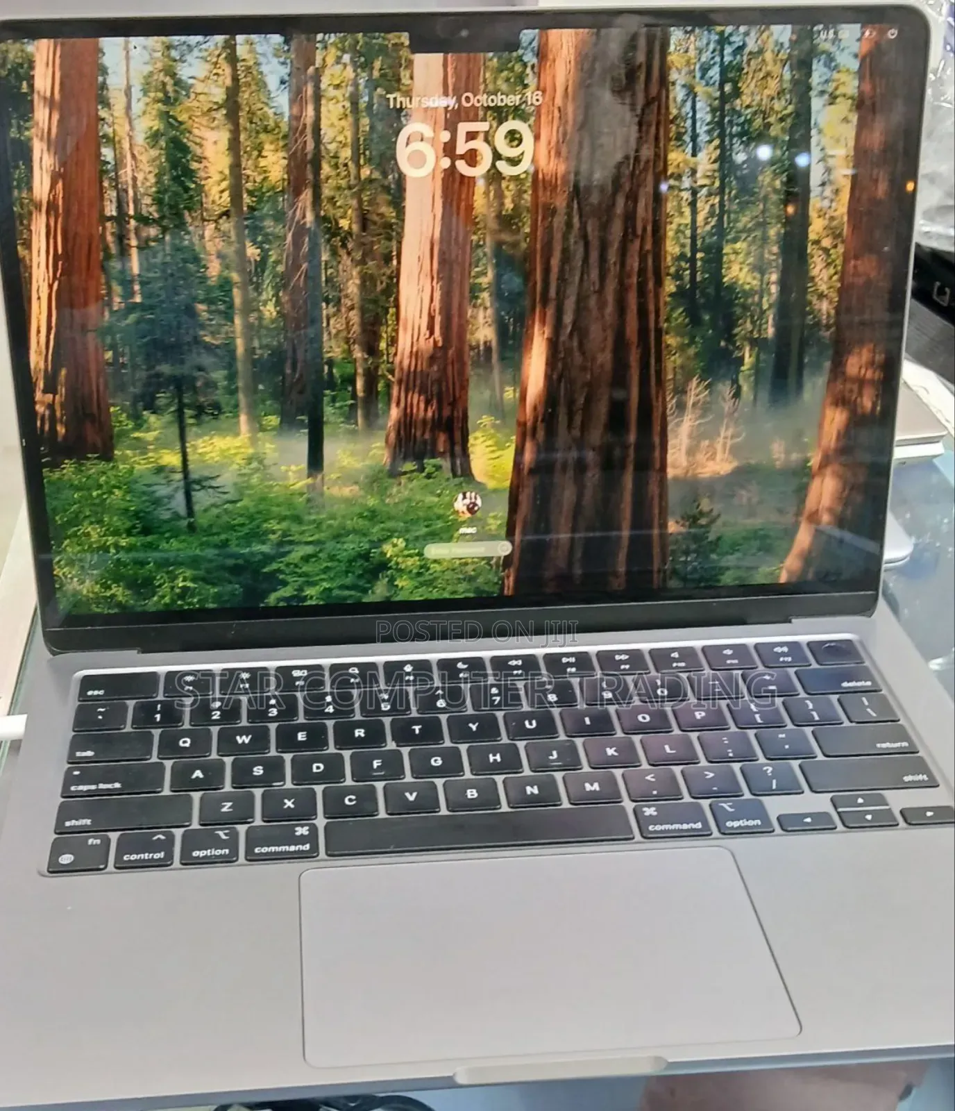 New Laptop Apple MacBook Air 2022 M2 8GB Apple M2 SSD 256GB