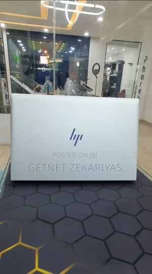 New Laptop HP EliteBook 845 G7 16GB AMD Ryzen 5 SSD 512GB