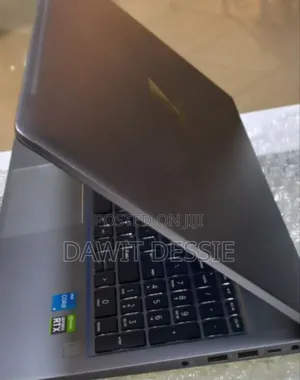 New Laptop HP EliteBook 640 G9 16GB Intel Core I5 SSD 512GB