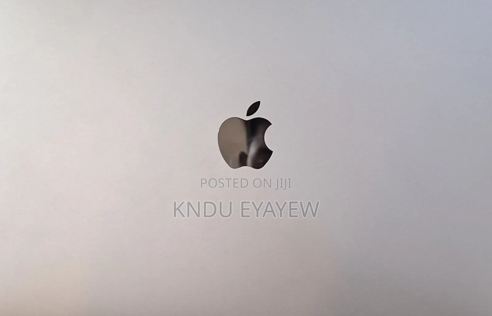 New Laptop Apple MacBook Air 2024 M3 13-Inch 8GB Apple M3 SSD 512GB