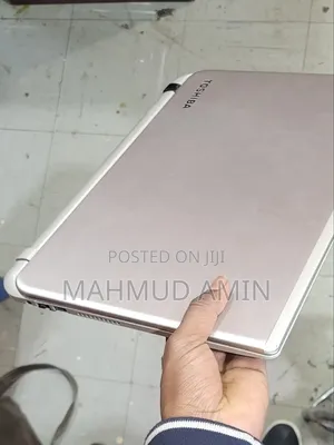 Laptop Toshiba Satellite C55 4GB Intel Core I7 HDD 1T