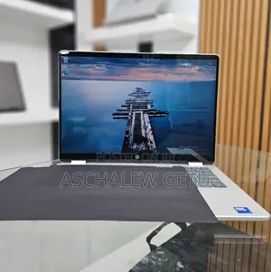 New Laptop HP OmniBook 5 Flip 16GB Intel Core 7 SSD 512GB