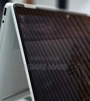 New Laptop HP OmniBook 5 Flip 16GB Intel Core I7 SSD 512GB