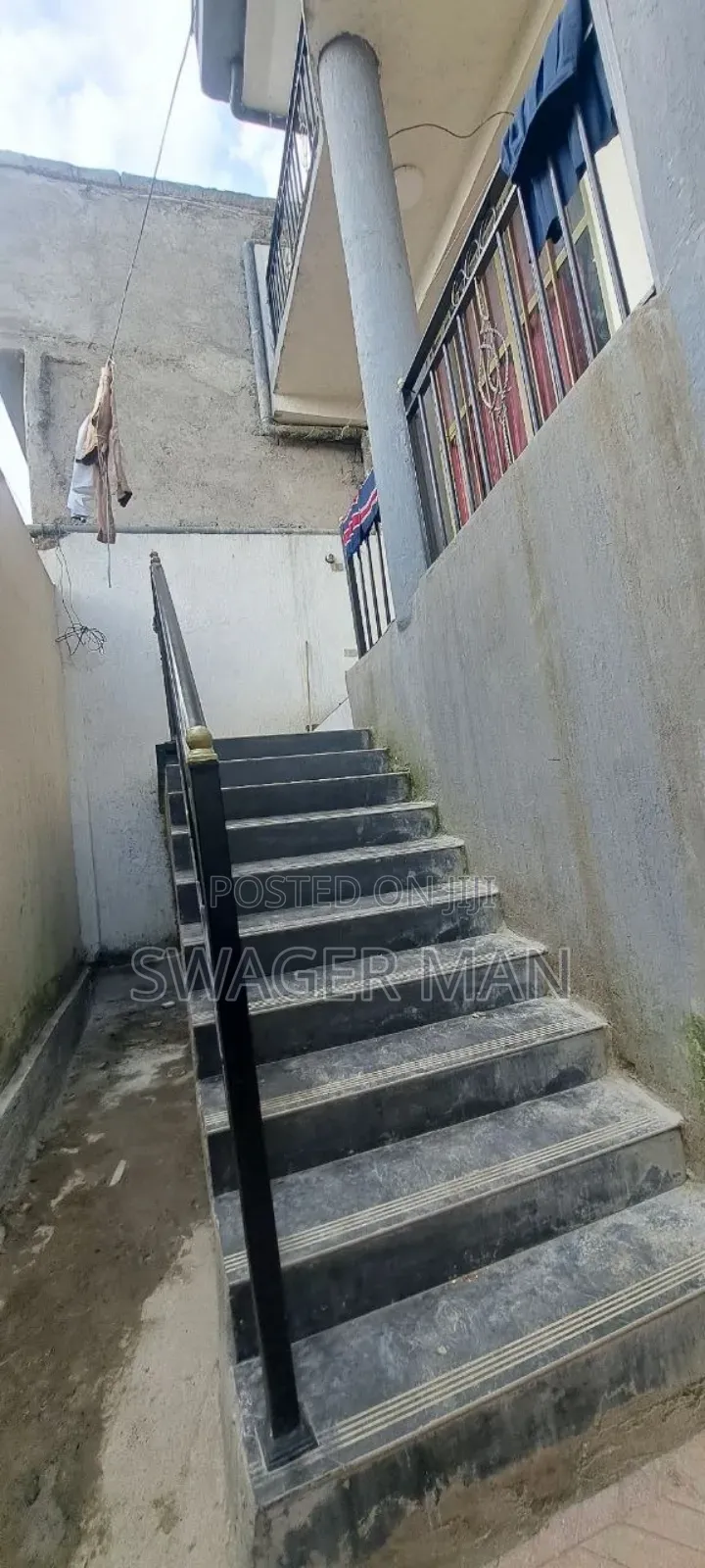 Furnished 7bdrm Townhouse/Terrace in Tafo, Yeka for sale
