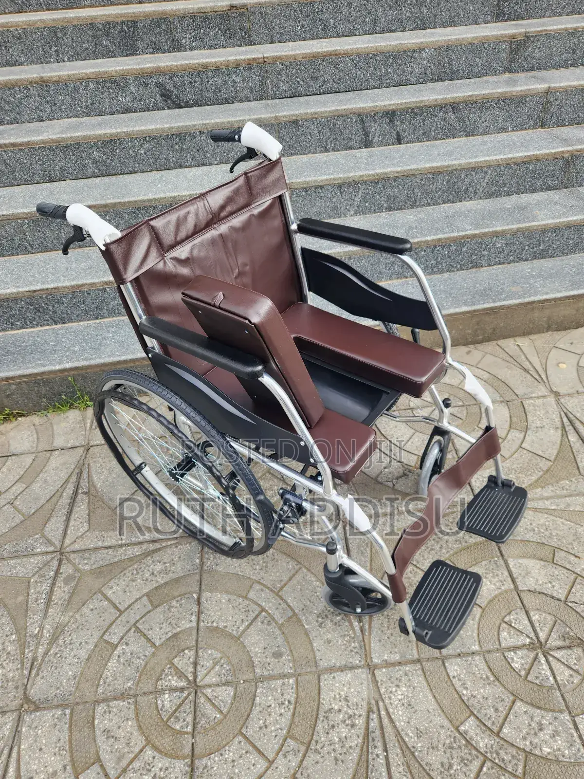 Wheelchair字樣commode Wheelchair腔內wheelchair癲馬wheelchair胺我wheelchair