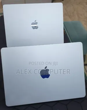 New Laptop Apple MacBook Air 2025 M4 13-Inch 16GB Apple M4 SSD 256GB