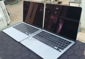 New Laptop Apple MacBook Air 2025 M4 13-Inch 16GB Apple M4 SSD 256GB