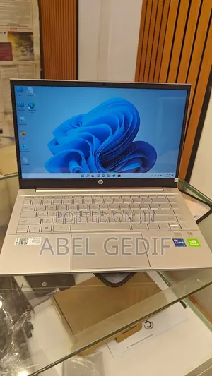 New Laptop HP Pavilion 14 16GB Intel Core I7 SSD 512GB