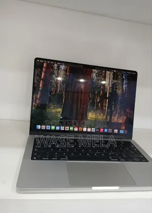 Photo - New Laptop Apple MacBook Pro M1 16GB Apple M1 Pro SSD 1T
