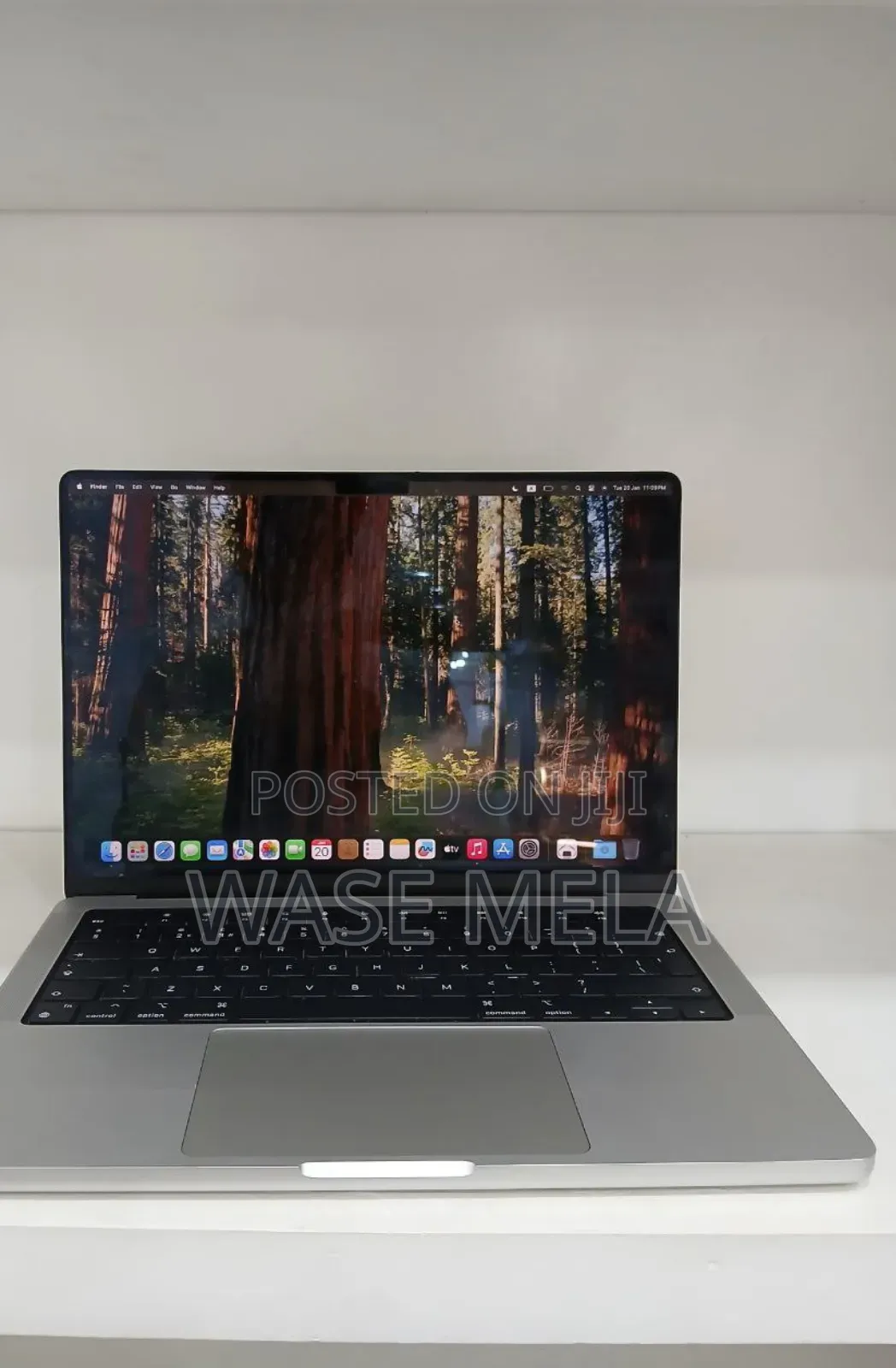 New Laptop Apple MacBook Pro M1 16GB Apple M1 Pro SSD 1T