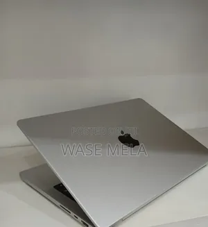 New Laptop Apple MacBook Pro M1 16GB Apple M1 Pro SSD 1T