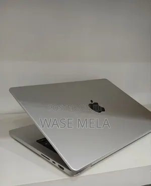 New Laptop Apple MacBook Pro M1 16GB Apple M1 Pro SSD 1T