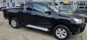 Toyota Hilux 2020 Matt Black