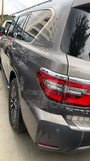 Nissan Patrol 2017 Gold