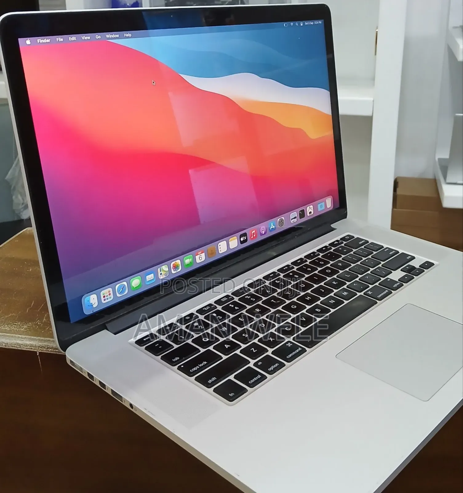 New Laptop Apple MacBook Pro 2015 16GB Intel Core I7 SSD 256GB