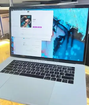 New Laptop Apple MacBook Pro 2019 32GB Intel Core I9 SSD 512GB