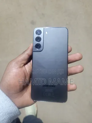 Photo - Samsung Galaxy S22 5G 128 GB Black