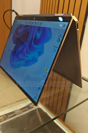 New Laptop HP Spectre 16GB Intel Core I7 SSD 1T