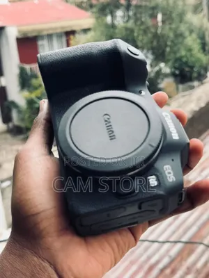 Photo - Canon R8 Body