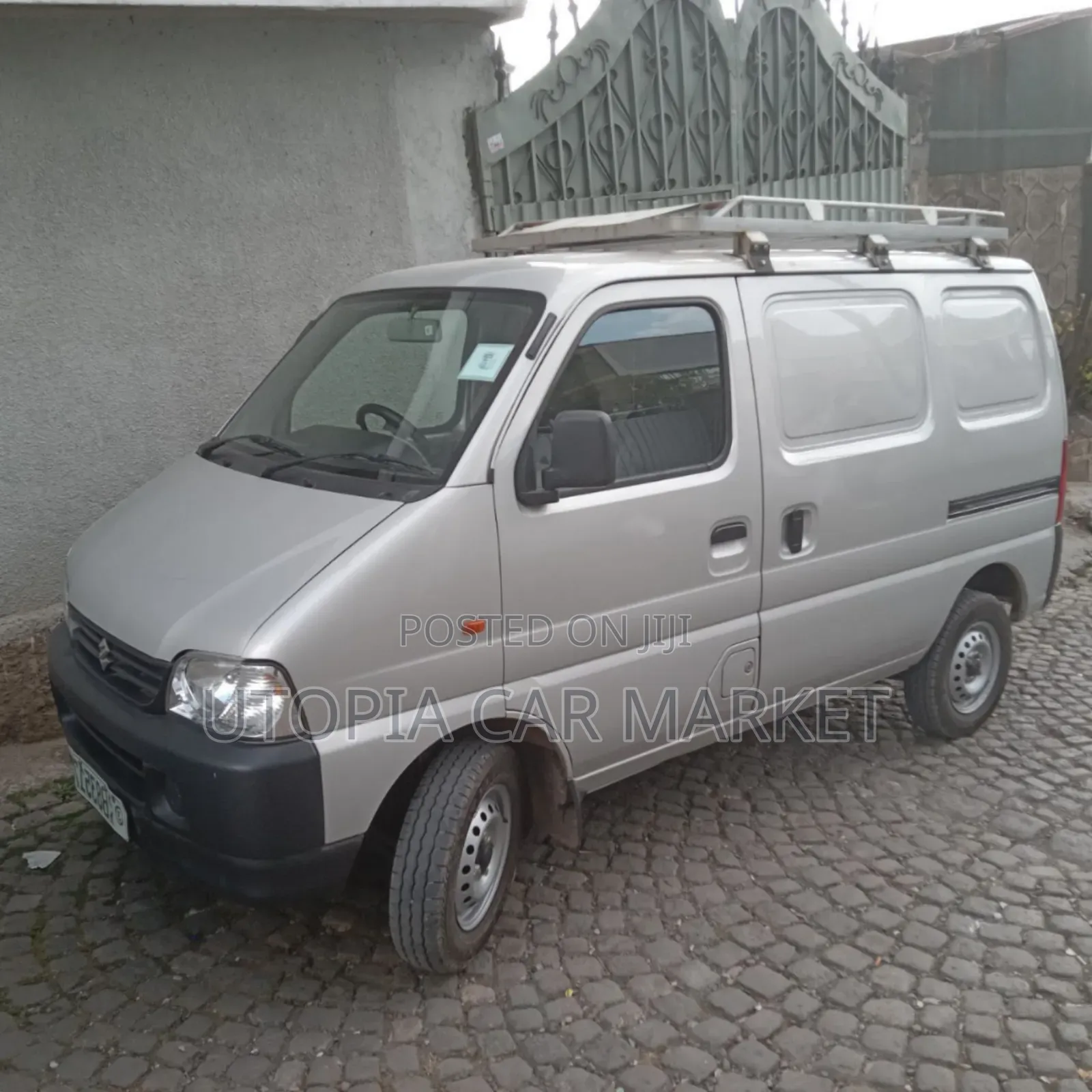 Suzuki Eeco 2024 Silver