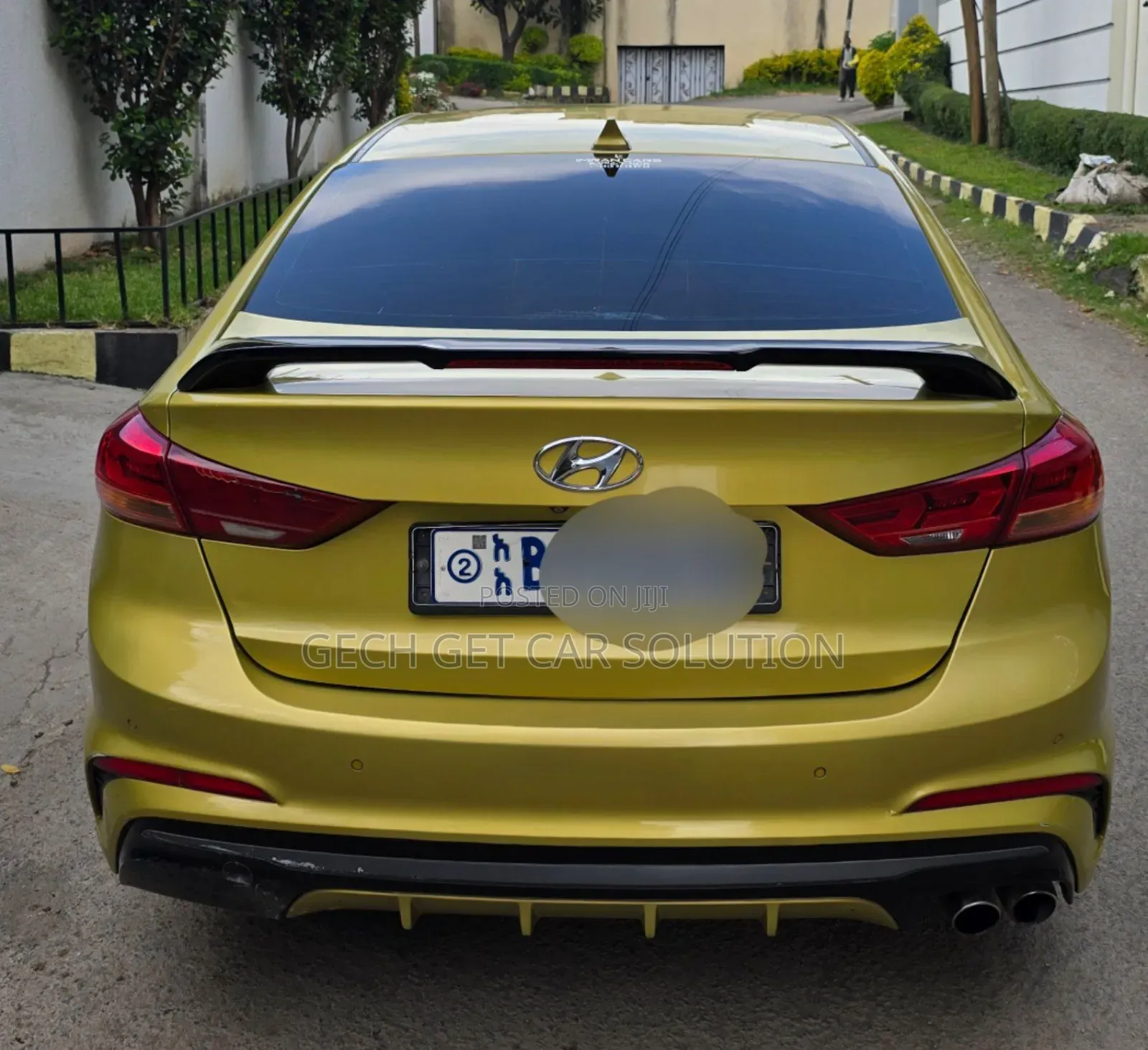 Hyundai Avante 2017 Gold