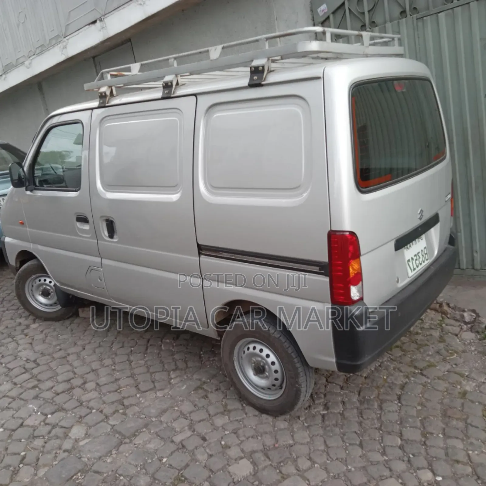 Suzuki Eeco 2024 Silver