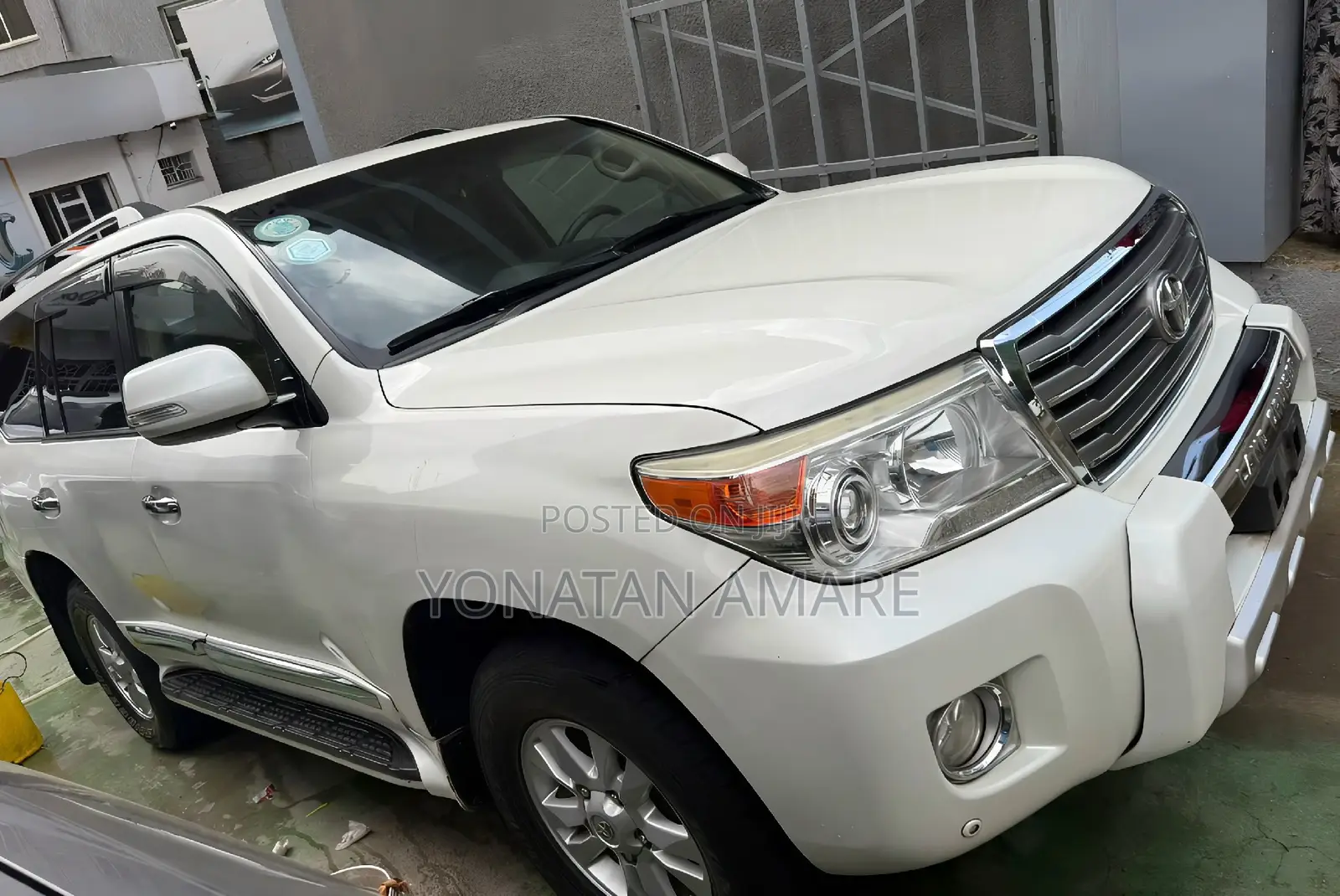 Toyota Land Cruiser 2015 White