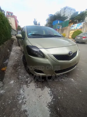 Toyota Yaris 2007 Gold