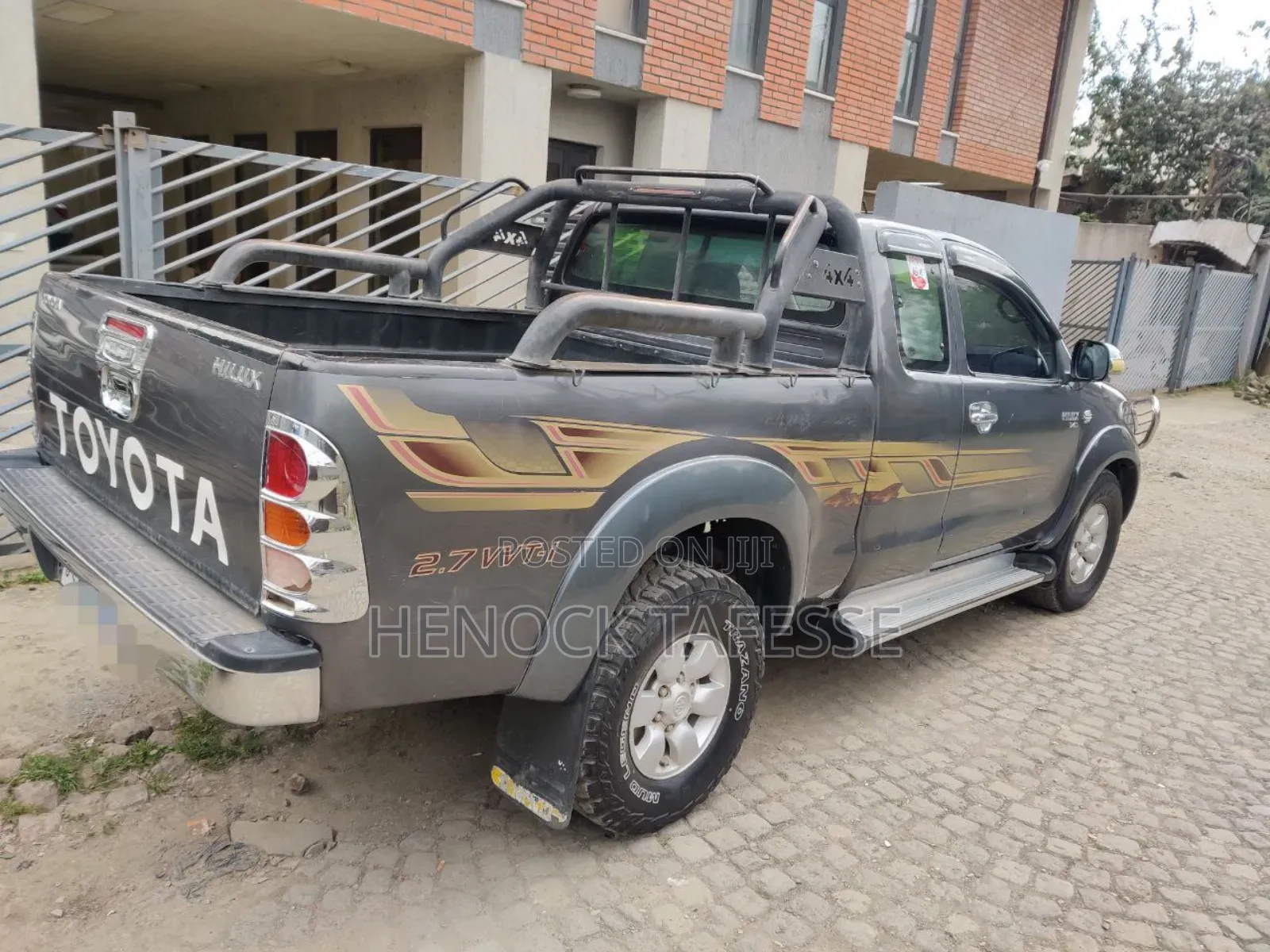 Toyota Hilux 2008 Gray