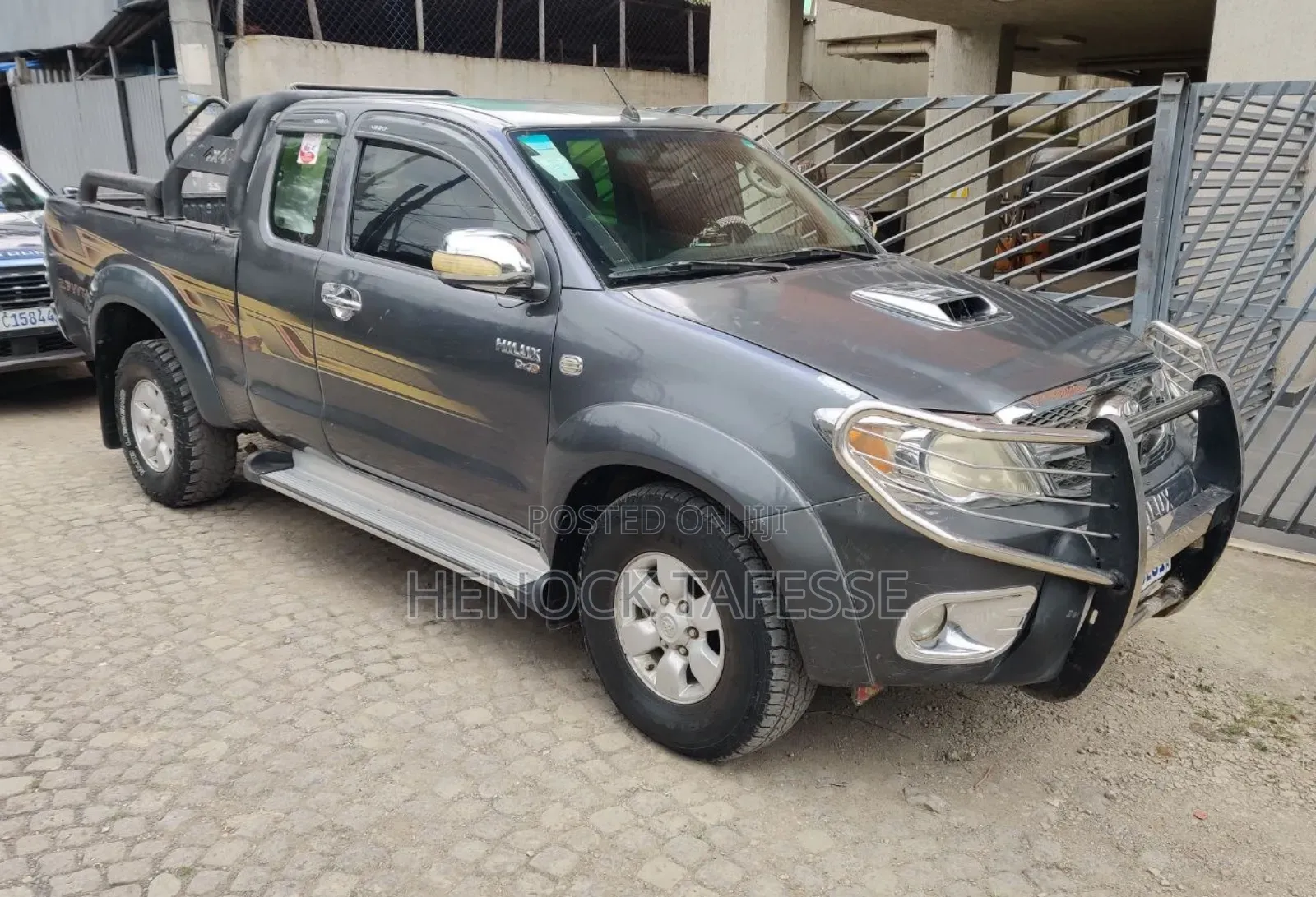 Toyota Hilux 2008 Gray