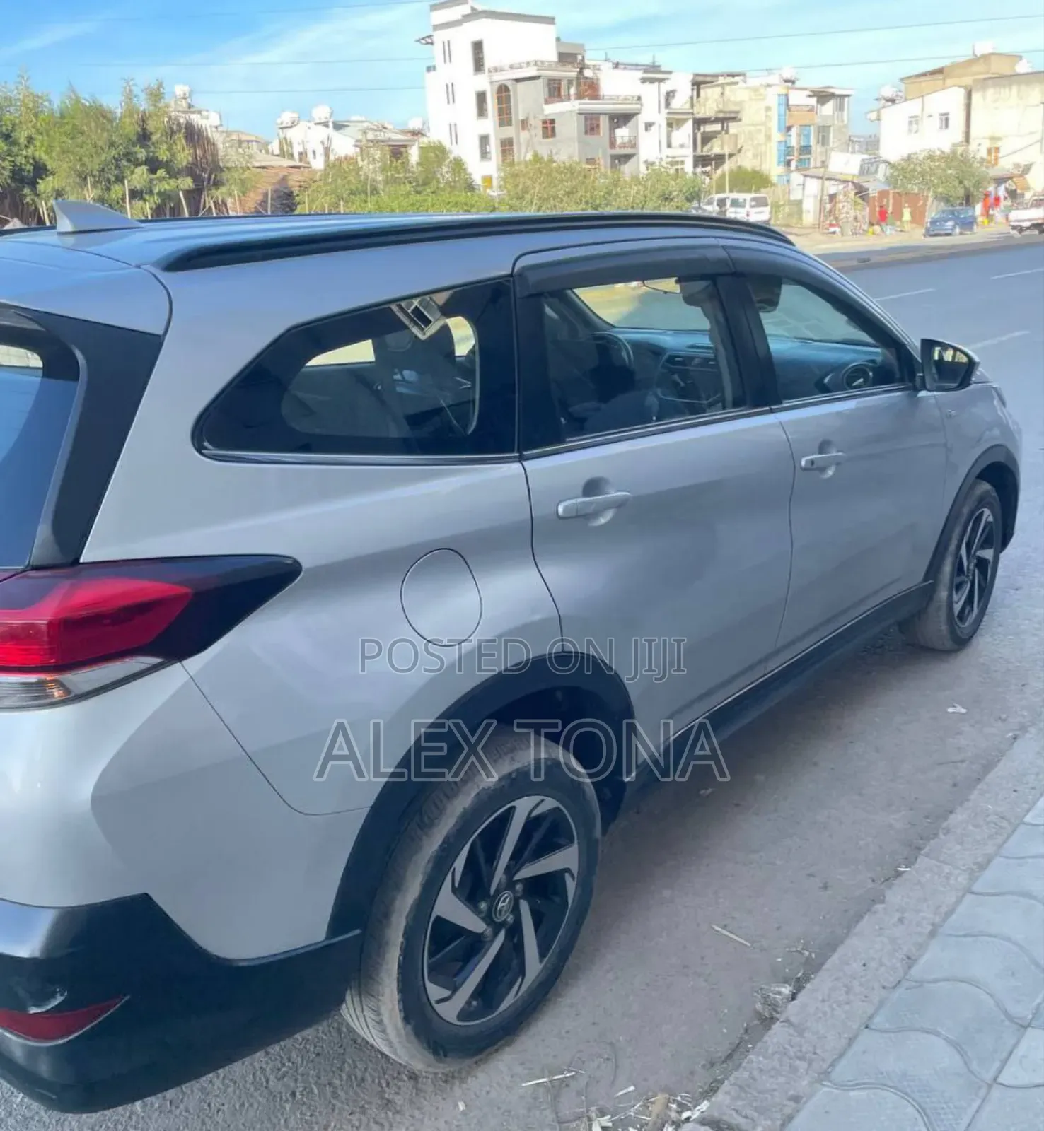 Toyota Rush 2020 Silver