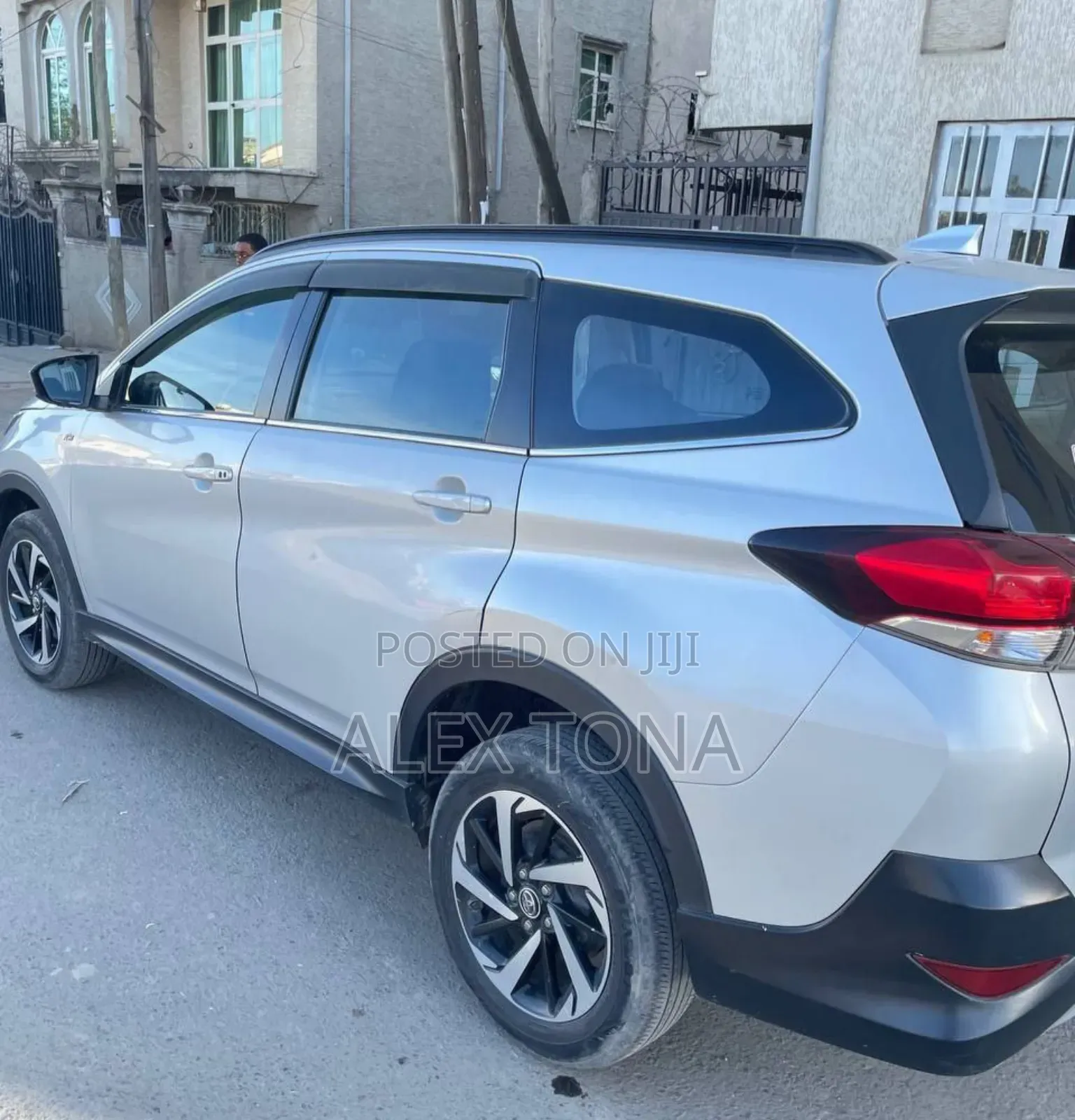 Toyota Rush 2020 Silver